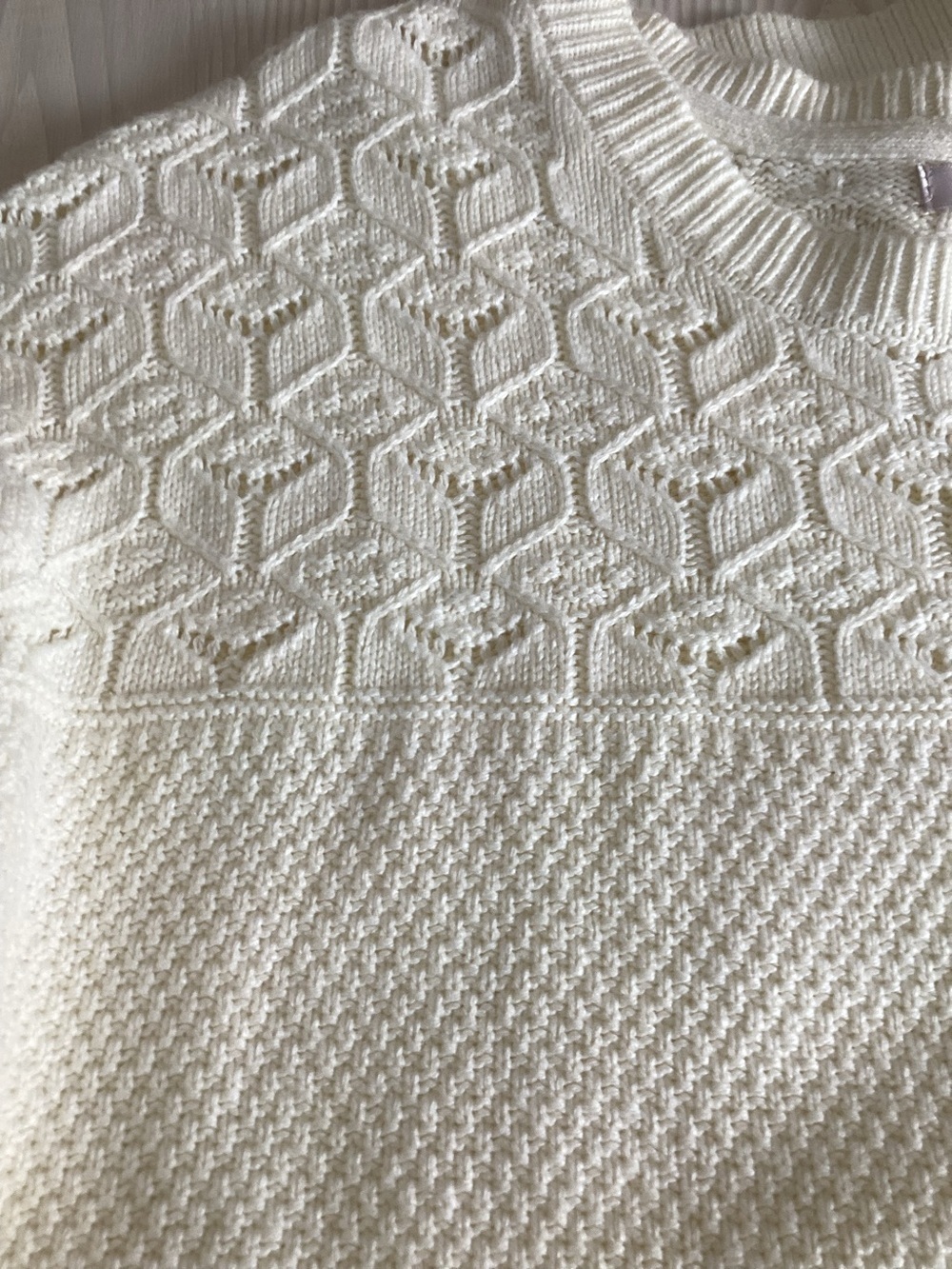 I. B. Diffusion Pullover Sweater Ivory Honeycomb Crochet & Scallop Hem Size L - Picture 12 of 12